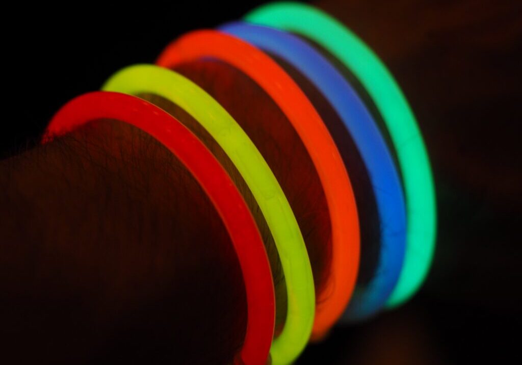 hans-glow-sticks-693832